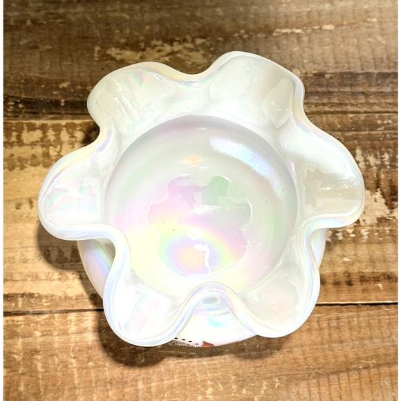 Vintage Fenton Iridescent Hand Painted Poinsettia Ruffled Vase Signed T. Watson - Picture 5 of 7